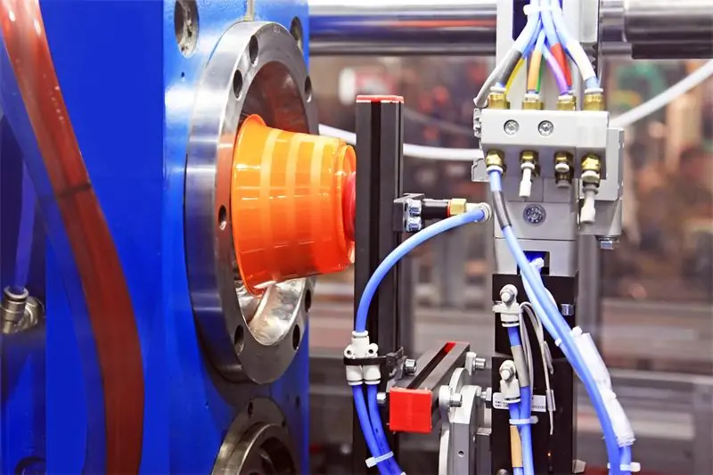 Plastic Injection Molding: Efficient Mass Production for Complex Parts