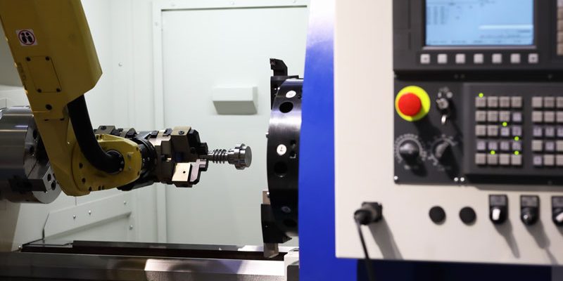 Injection molding vs. CNC machining